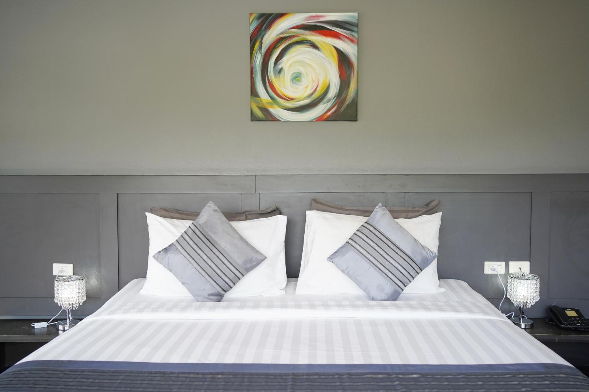 Casa Del M Phuket - Newly Renovated Hotel Patong Ngoại thất bức ảnh