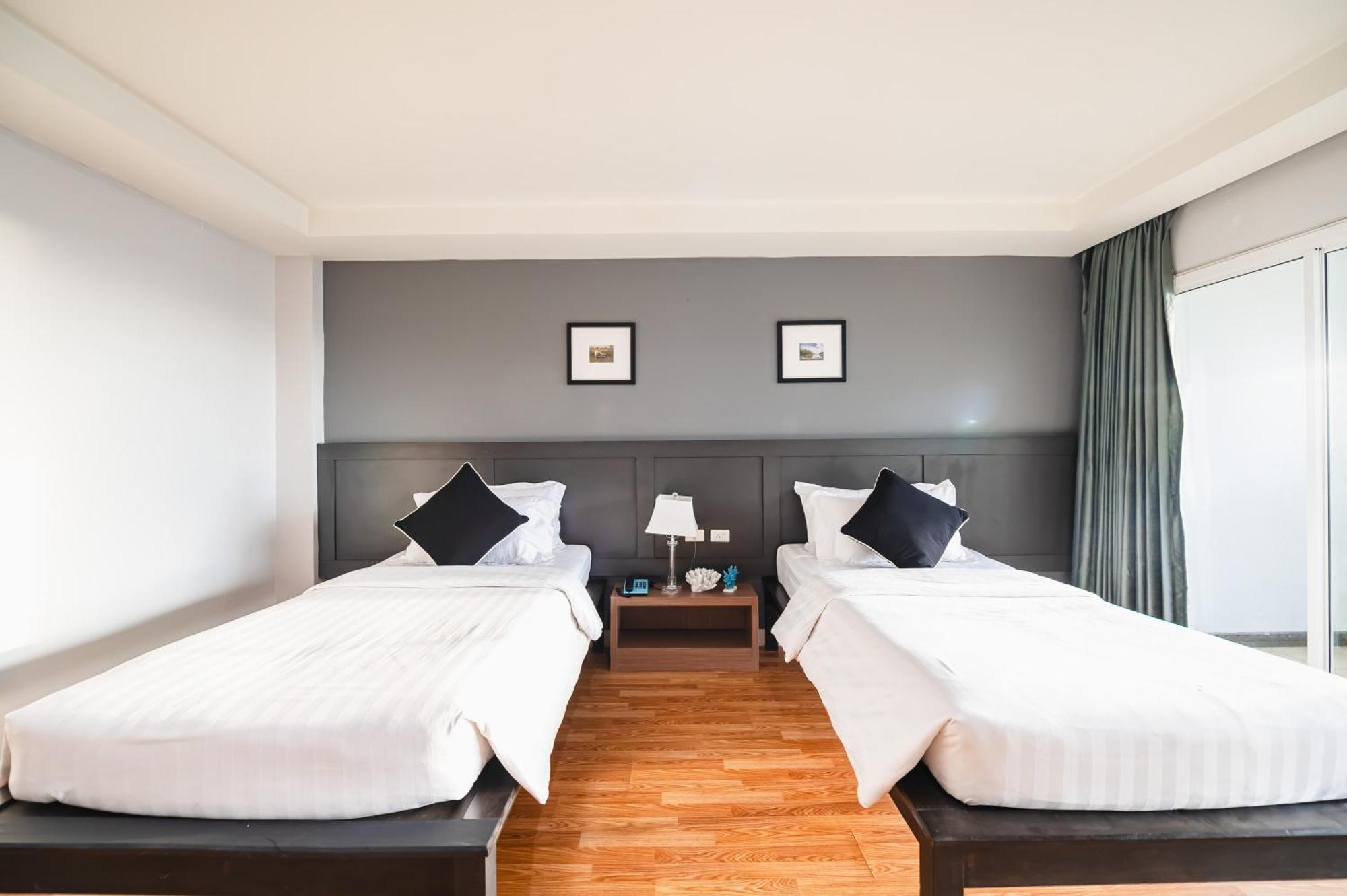 Casa Del M Phuket - Newly Renovated Hotel Patong Phòng bức ảnh